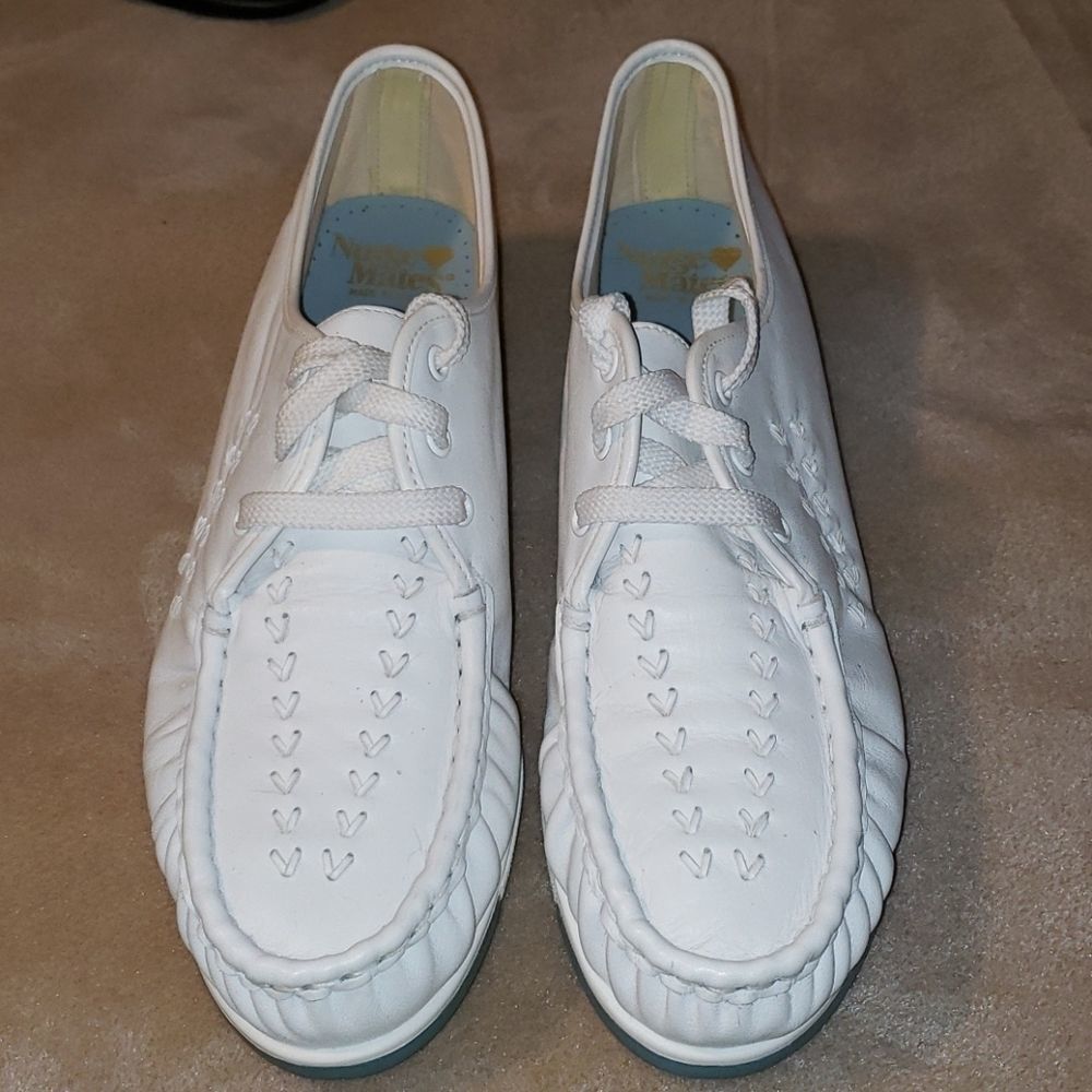 NOS Deadstock Nurse Mates Professional Shoes 10½